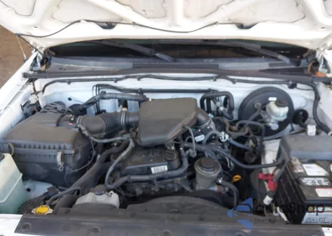 2011 Toyota Tacoma z USA, uszkodzony, nr VIN 5TFNX4CN7BX003620